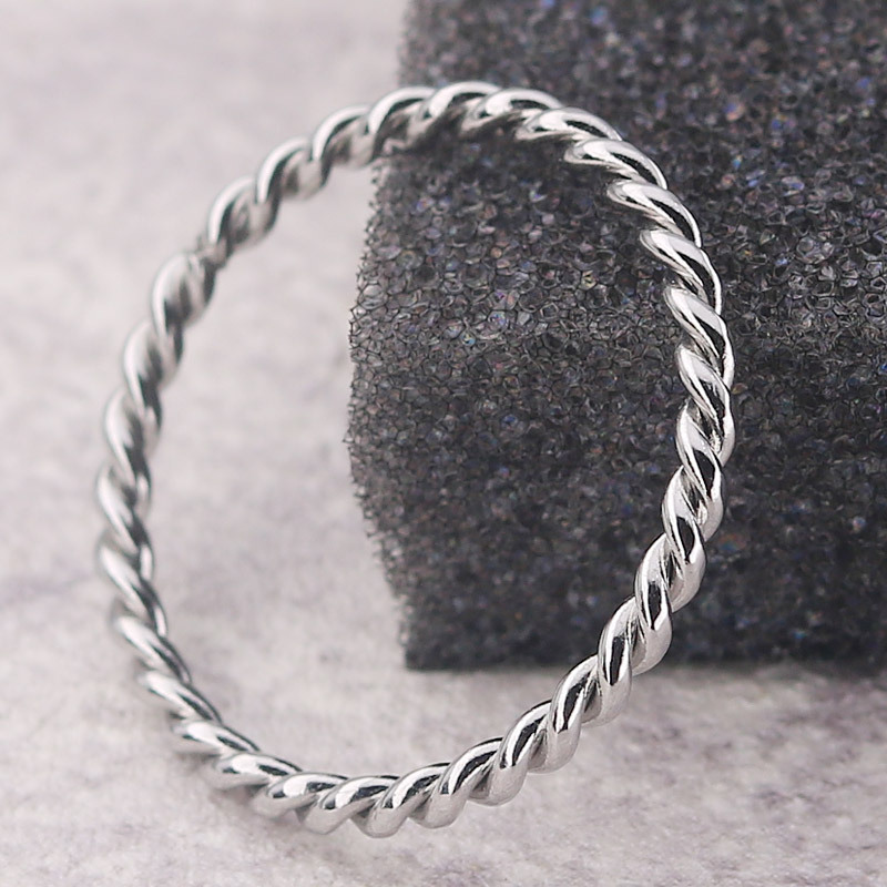 Anello minimalista in acciaio  - Wedding Zone recensione e prezzo